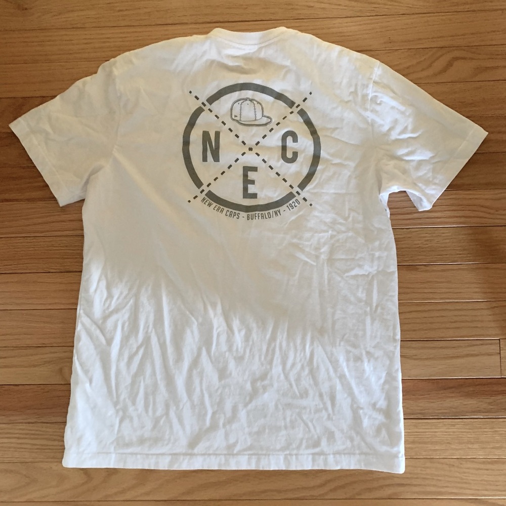 New Era NEC 1920 Buffalo NY Men’s Medium White Graphic T-Shirt